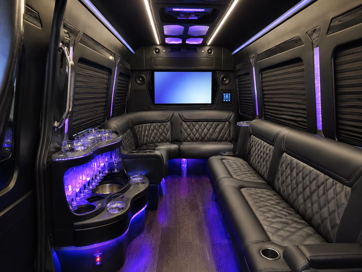 for the best msp airport corporate transfers compare buses in seconds